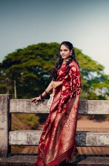 中文字幕久草久热在线-中文字幕下的情感与欲望交织——网络世界的隐秘角落
